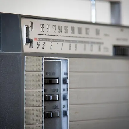 アパート La Maison De Mely With Garden サンドラ