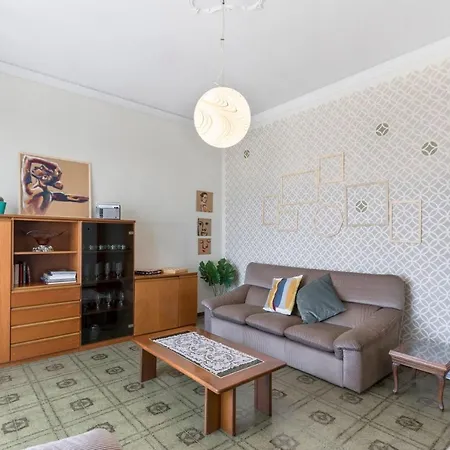 Apartman La Maison De Mely With Garden Sandra