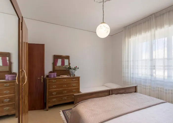 La Maison De Mely With Garden Sandra