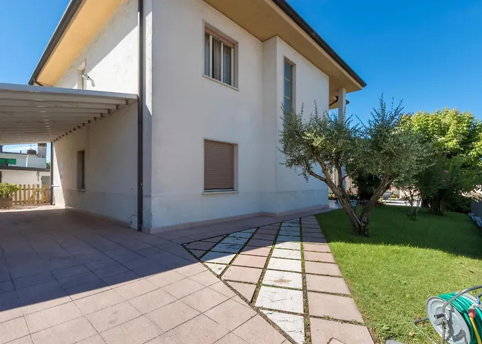 La Maison De Mely With Garden