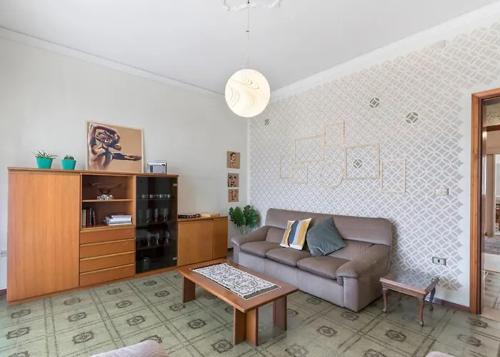 Apartment La Maison De Mely With Garden Sandra