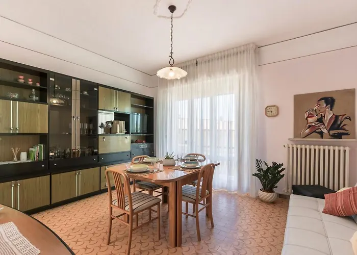 Apartment La Maison De Mely With Garden